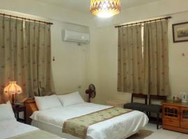 Noya B&B, hotel a Jiali