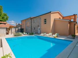 Villa Ita, hôtel à Zmijavci