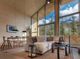 HelloChalet - Chalet Northern Lights - Family Ski Chalet with garden walking distance lift