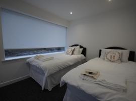 Loch Lomond Riverside Apartment, apartment in Drymen