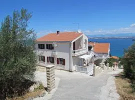 Apartments Nada - 100 m from beach