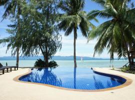 Sarana Bungalows, resort em Baan Tai