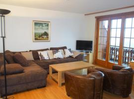 Royal 141 SKI LIFT & TERRACE apartment 8 pers by Alpvision Résidences, hotel in Veysonnaz