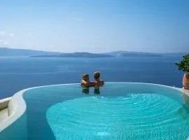 Pezoules of Oia
