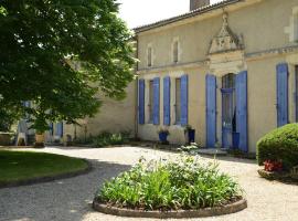 Chambres d'Hôtes La Sauvageonne, lággjaldahótel í Saint-Palais