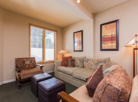Mammoth Green # 105, vacation home in Mammoth Lakes
