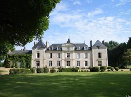 Hotel Haras De La Potardiere – hotel w mieście Crosmières