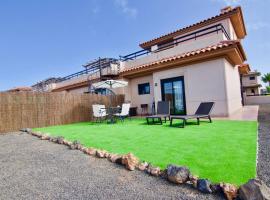 The Wind's Breath, perfect for relaxing getaway, family hotel in La Oliva