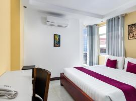 Botum Palace Hotel, hotel cerca de NagaWorld Hotel & Entertainment Complex, Phnom Penh