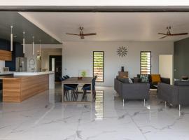 Vini Villa Bora: Bora Bora şehrinde bir kiralık sahil evi