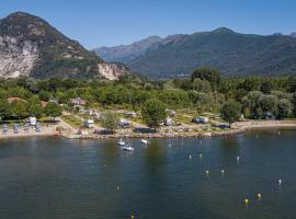 Camping Residence & Lodge Orchidea, cabin in Baveno