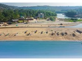 Blue Lagoon Khavane, Tarkarli- Malvan