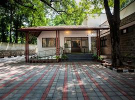 KSTDC Hotel Mayura Adilshahi Bijapur, hôtel à Bijapur