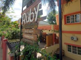 Ruby - Casa de Hospedes - Backpackers, hotel i nærheden af Nampula Shopping Centre, Nampula