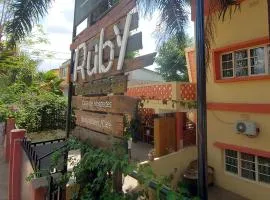Ruby - Casa de Hospedes - Backpackers