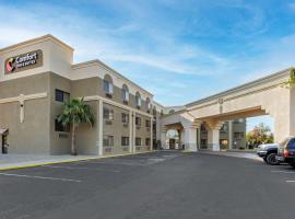 Comfort Inn & Suites Surprise Near Sun City West, hotell sihtkohas Surprise