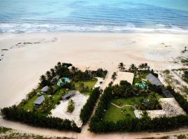 Hotel Boutique Zebra Beach, hotel with pools in Uruau