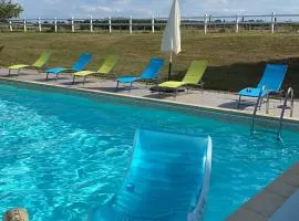 loveyou Villalunoterie Futuroscope Piscine spa 4pers