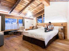 Curt di Clement Eco Mobility Hotel, hotel a Tirano