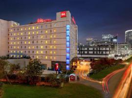 ibis Gurgaon Golf Course Road - An Accor Brand, ξενοδοχείο σε Γκουργκάον