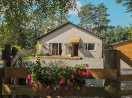Beechwood Cottage, hotel with parking in Pitlochry