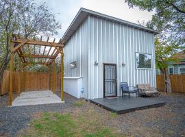 Guest House with Loft Near Downtown, апартамент в Сан Антонио