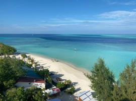 Pearlshine Retreat Maldives, hotel a Gulhi