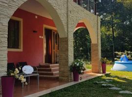 Casa Relax, жилье для отдыха в городе Sânâteşti