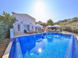 Villa Sybil, Kas Peninsula, Hotel mit Parkplatz in Yeniköy