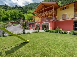 Apartment in Caldes with Pool & Sauna, hotel v destinaci Caldes