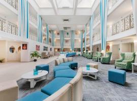 The Blu Hotel Blue Ash Cincinnati, Ascend Hotel Collection, hotel en Blue Ash