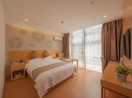 GreenTree Inn Jiangsu Suzhou Gongyequan District Xinglong Street Express Hotel