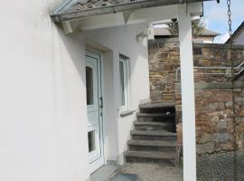 House with interior and garden in Volcanic Eifel, hotel with parking in Strotzbüsch