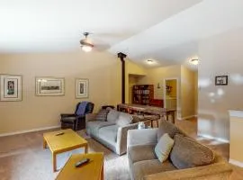 Lavender Lake Lodge
