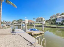 Waterfront home in Olde Marco with pool/kayaks