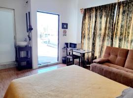 Suite amplia privada a 8 min del centro, hotel a Aguascalientes