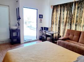 Suite amplia privada a 8 min del centro, hotel din Aguascalientes