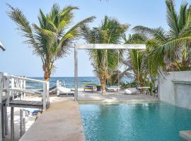 Posada Lamar Tulum Beach Front and Pool, מלון בטולום