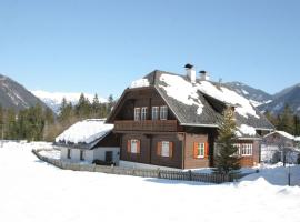 Tranquil Holiday Home in Kleblach-Lind with Infrared Sauna, casă de vacanță din Lind