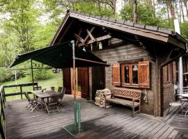 Cosy chalet with private sauna in Bousseviller, sewaan penginapan di Bousseviller