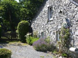 Nice gite with low ceilings in Han sur Lesse, hotelli kohteessa Han-sur-Lesse