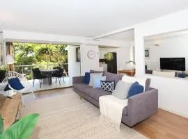Windmill 4 Two Bedroom Beachside Apartment on Parkyn Parade