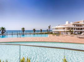 The Edge Front Line Beach Luxury and Spa, hotel in Estepona