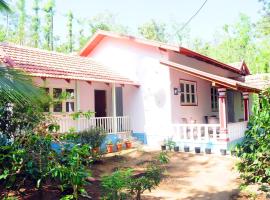 The Pinto Cottage, holiday rental in Hassan