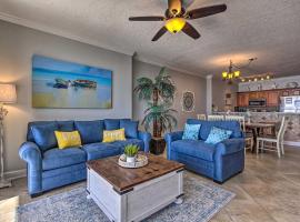 Beachfront PCB Condo with Ocean Views and Pool Access!, hotell i nærheten av Hidden Lagoon Race Track i Panama City Beach