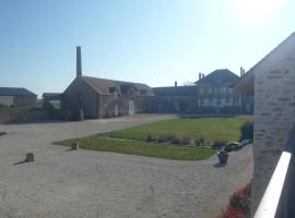 La Ferme de Presles, hotel com estacionamento em Menainville