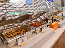 Holiday Inn Express & Suites - Roanoke – Civic Center, hotel in Roanoke