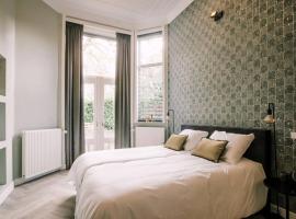Stadsvilla Tilburg met tuin, Luxury Hendrik, apartment in Tilburg