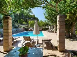 Terraced House in Mallorca with Pool