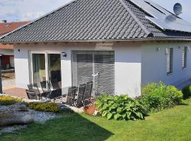 Detached holiday home in an idyllic quiet location, aluguel de temporada em Kleinwinklarn